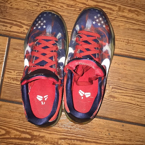 Kobe Limited edition shoes - Picture 4 of 4
